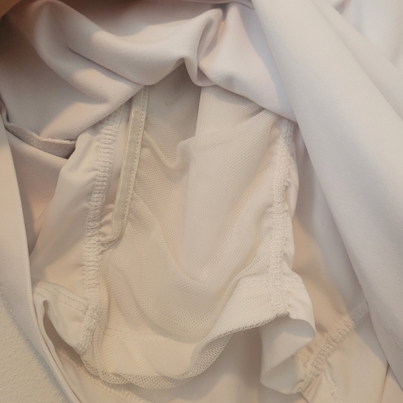 Tail Tennis/ Golf Skort for women's in white Size Medium - Picture 7 of 11